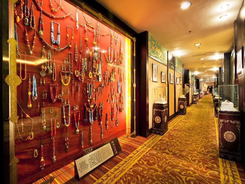 Brahmaputra Grand Hotel ラサ エクステリア 写真