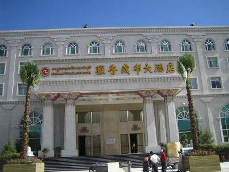 Brahmaputra Grand Hotel ラサ エクステリア 写真